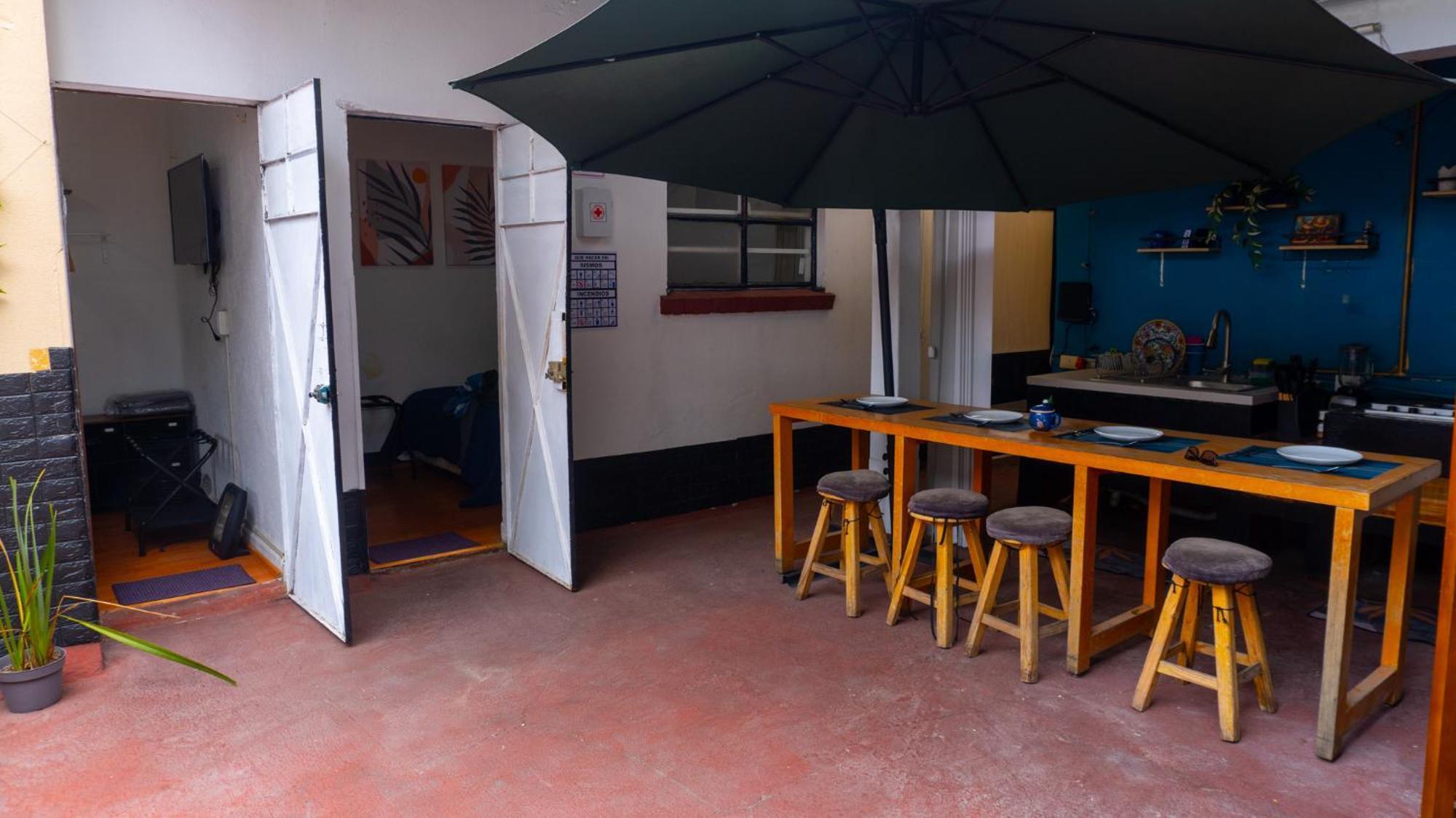 Apartment Charming 2br Vintage Terrace In Condesa Mexico City