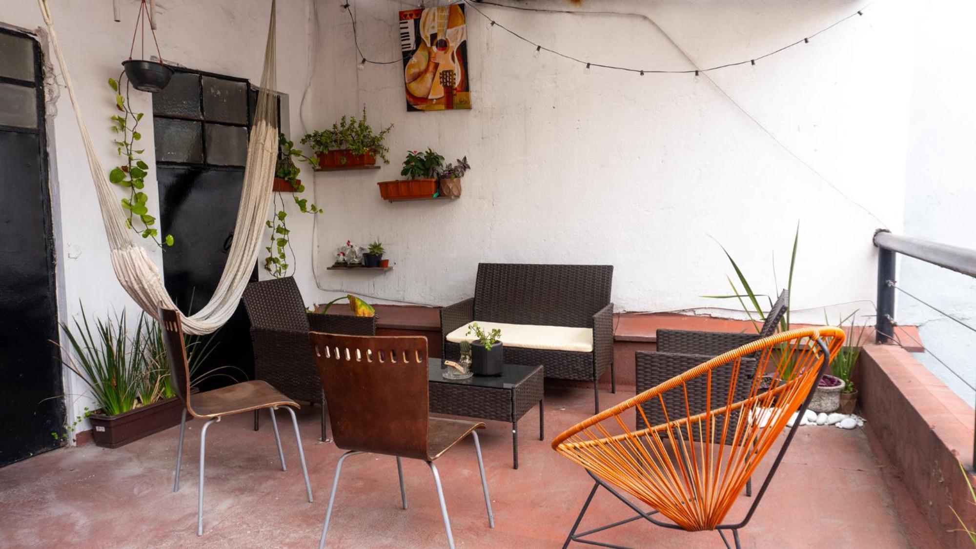 Charming 2br Vintage Terrace In Condesa Apartment *